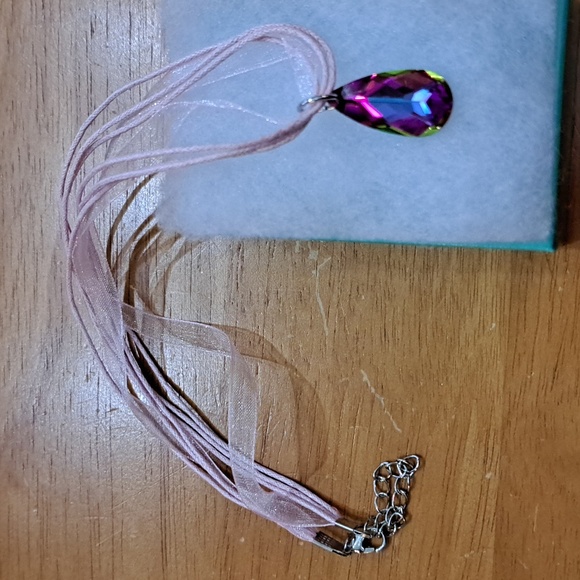 Blossom Garden Crystal Marquise Necklace - Picture 5 of 6